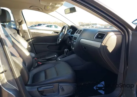 2013 Volkswagen Jetta 2.5L Se z USA, uszkodzony, nr VIN 3VWDP7AJ6DM281749